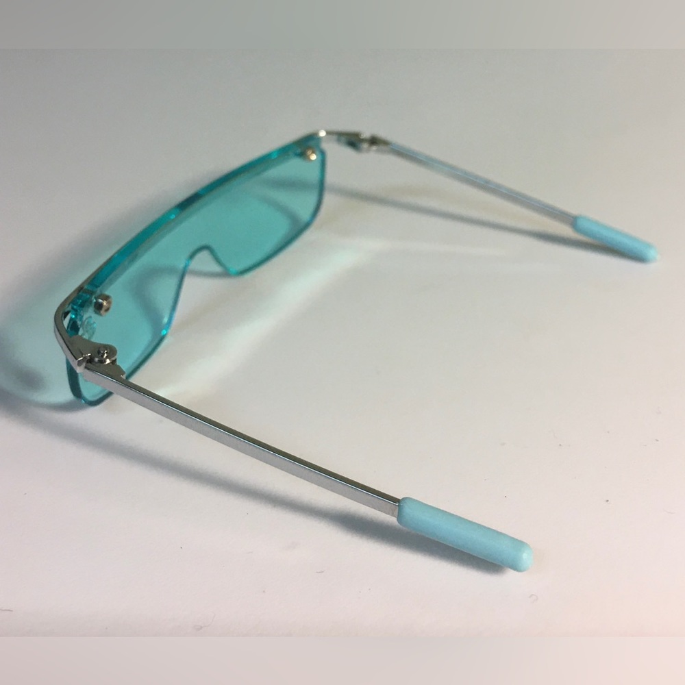 Cute Retro Style Teal Doll Sunglasses - Picture 3 of 12